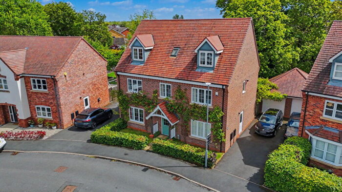 6 Bedroom Detached House For Sale In Burnham Road, Wythall, Birmingham, B47