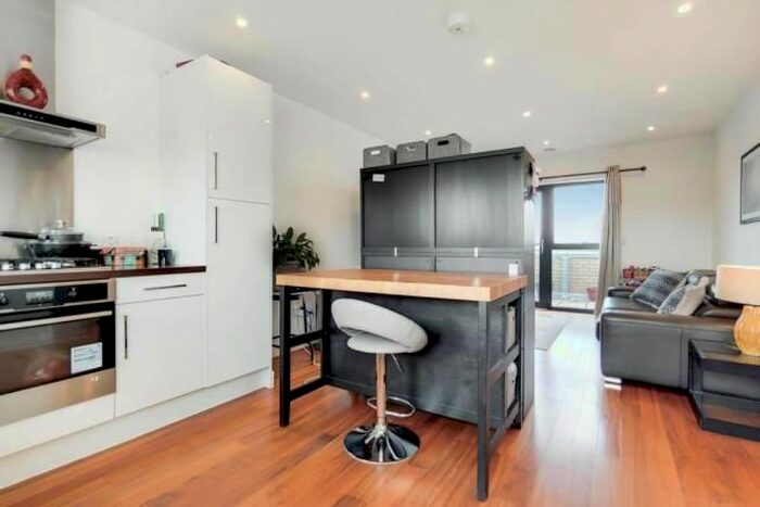 2 Bedroom Flat To Rent In Sutherland Road, London, E17