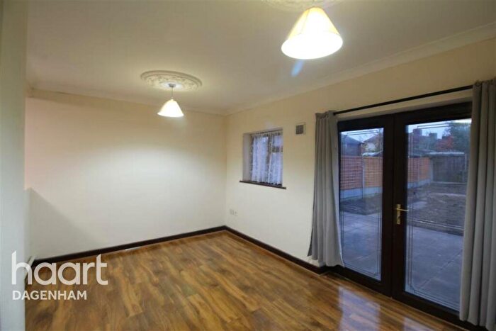 4 Bedroom Terraced House To Rent In Reede Road Dagenham, RM10