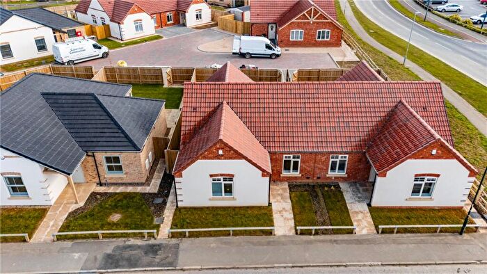 3 Bedroom Bungalow For Sale In Kendall Court, Scartho Top, Grimsby, Lincolnshire, DN33