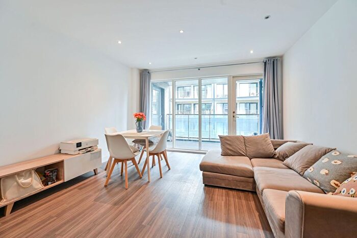 2 Bedroom Flat To Rent In Spa Road, Bermondsey, London, SE16