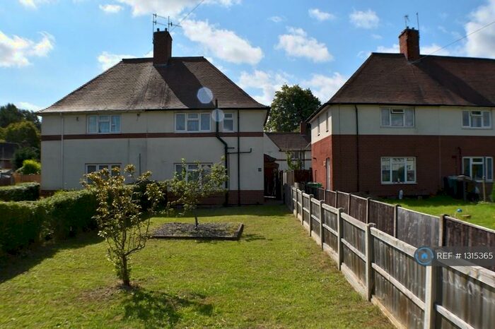 3 Bedroom Semi-Detached House To Rent In Woodley Square, Nottingham, NG6