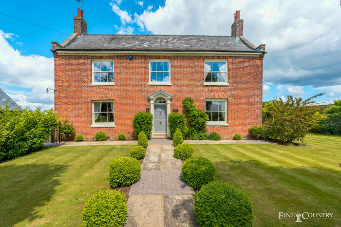 4 Bedroom Detached House For Sale In Fleet, PE12