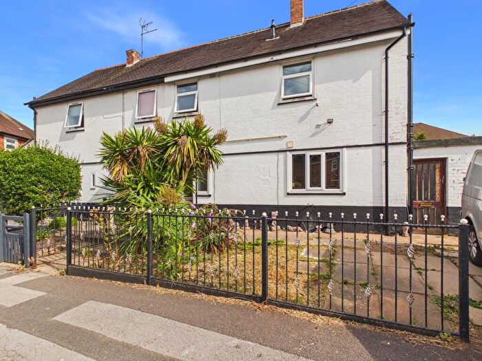 3 Bedroom Semi Detached House To Rent In Grant Avenue, Chaddesden, DE21