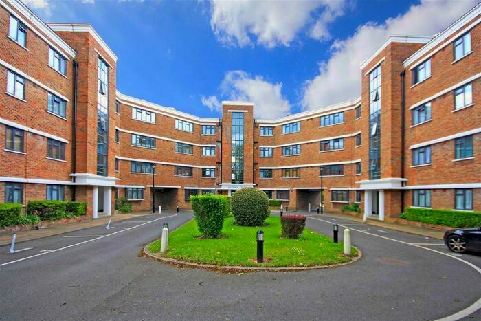 2 Bedroom Flat To Rent In Kingsbridge Avenue, London, W3