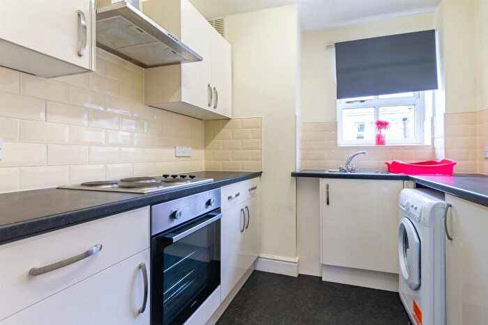 2 Bedroom Apartment To Rent In Middleton Court, Jesmond, NE2