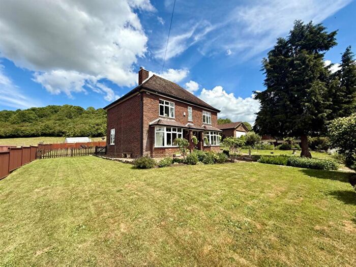 4 Bedroom Detached House For Sale In Gloucester Road, Corse, Gloucester, GL19