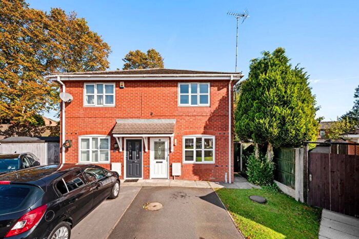 2 Bedroom Semi-Detached House For Sale In Traynor Close, Middleton, Manchester, M24
