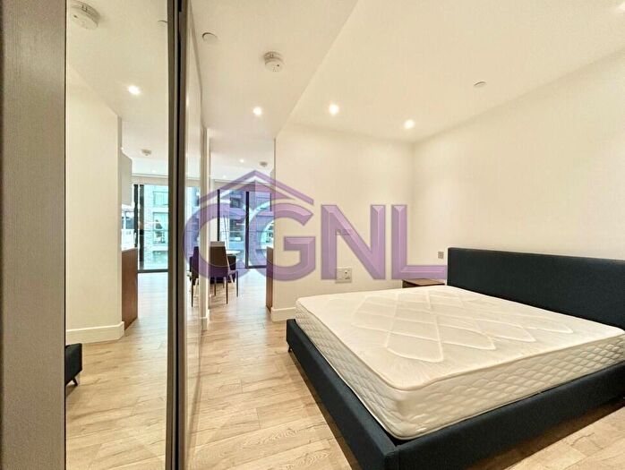 Studio To Rent In Neroli House, Piazza Walk, London, E1