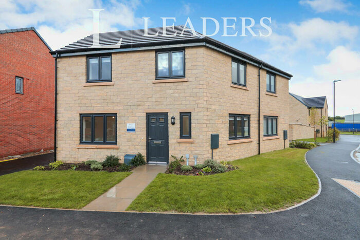 3 Bedroom Town House To Rent In Moonbeam Street, Clay Cross, S45