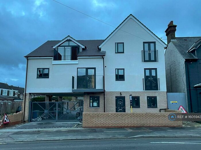 1 Bedroom Flat To Rent In London Road, Sittingbourne, ME10