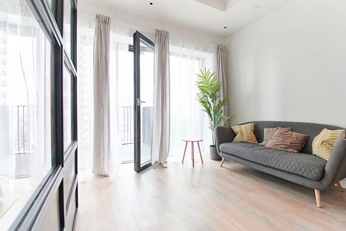 Studio For Sale In Lyell Street, London, E14