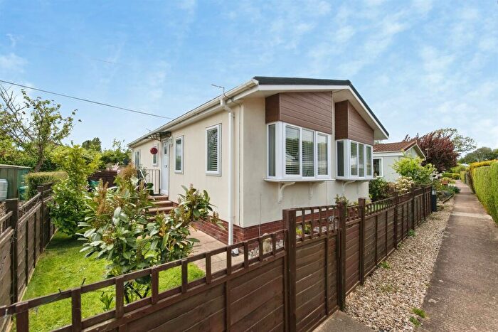 2 Bedroom Park Home For Sale In Cat & Fiddle Park, Clyst St. Mary, Exeter, EX5