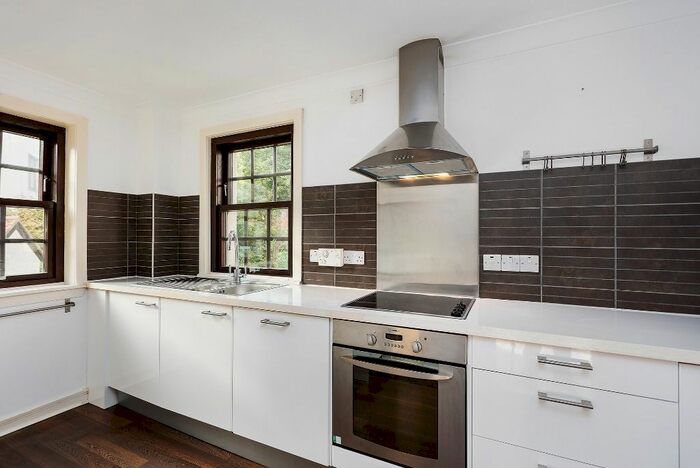 2 Bedroom Flat To Rent In Hawthornbank Lane, Dean Village, Edinburgh, EH4