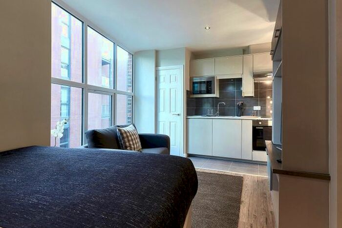 Studio To Rent In Blackfriars Road, Salford, M3