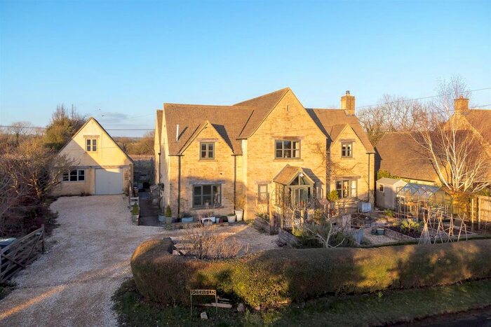 6 Bedroom Detached House For Sale In Fields Road, Chedworth, Cheltenham, GL54