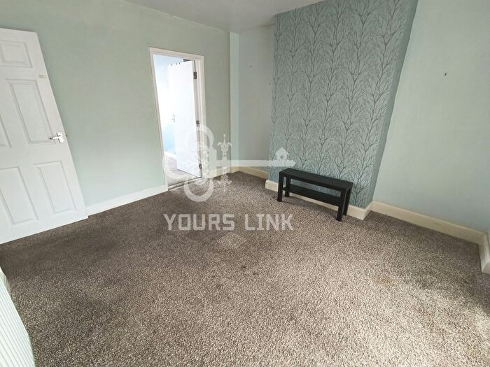 1 Bedroom Flat To Rent In Daneland Walk, London, N17
