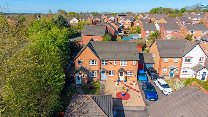 3 Bedroom End Of Terrace House For Sale In Blaen Y Ddol, Broadlands, Bridgend, CF31
