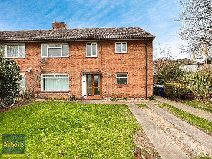 2 Bedroom Maisonette To Rent In Rayson Way, Cambridge, CB5