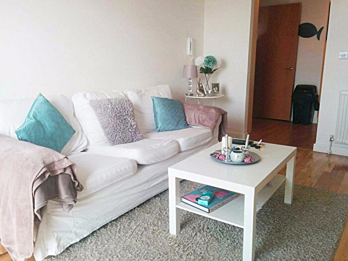 1 Bedroom Apartment To Rent In North Street, Barking, IG11