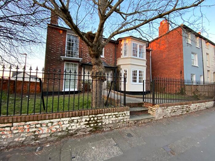 10 Bedroom Detached Villa To Rent In Christchurch Road, Reading, Berkshire, RG2