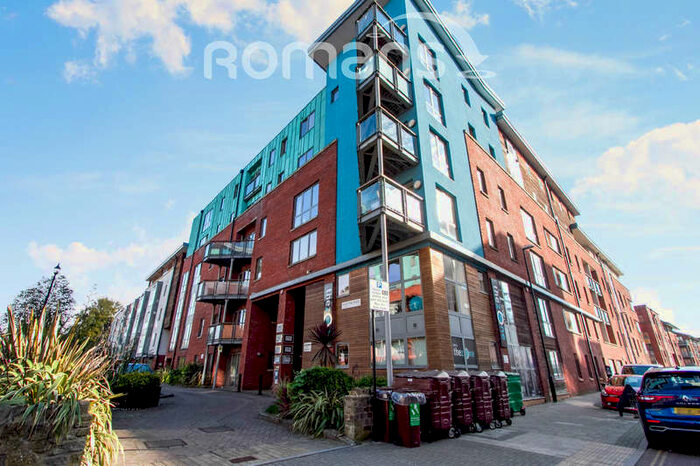2 Bedroom Apartment To Rent In Ratcliffe Court, Sweetman Place, Bristol, BS2