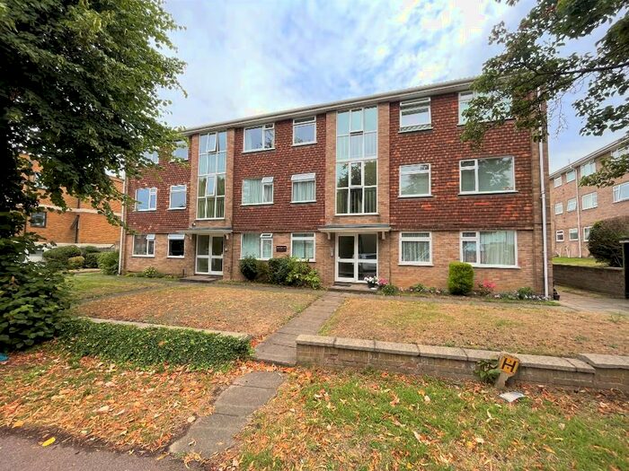 1 Bedroom Apartment To Rent In St. James Road, Sutton, Surrey, SM1