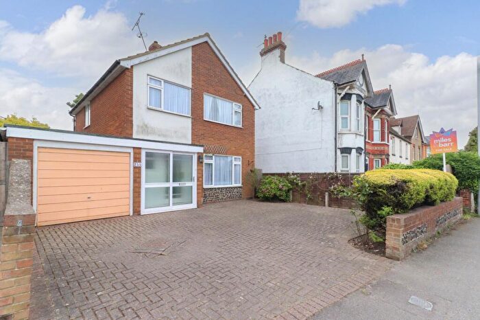 3 Bedroom Detached House For Sale In Canterbury Road, Margate, CT9