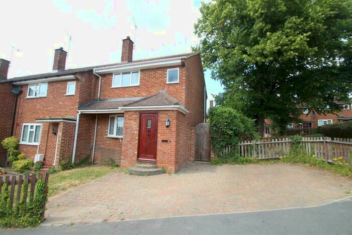 2 Bedroom End Of Terrace House To Rent In Lower Sales, Hemel Hempstead, HP1