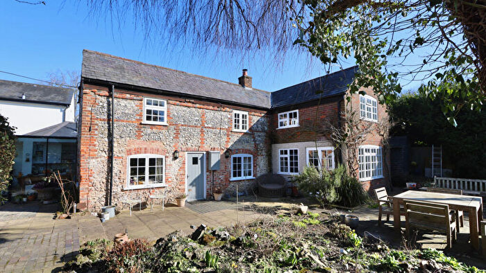 3 Bedroom Detached House For Sale In Beamond End Lane, Amersham, HP7