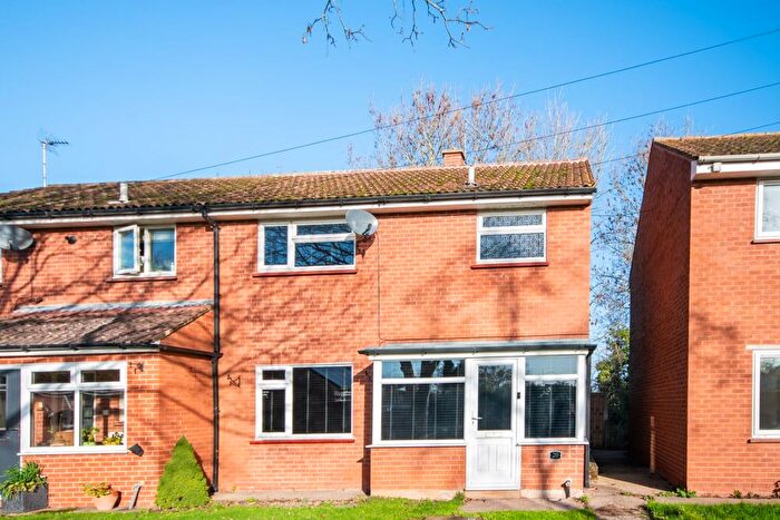 3 Bedroom Semi Detached House For Sale In Habblesthorpe Close, Habblesthorpe, Retford, DN22