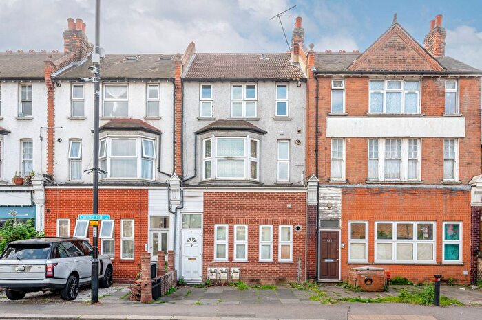 1 Bedroom Flat To Rent In Catford Hill, Catford, London, SE6