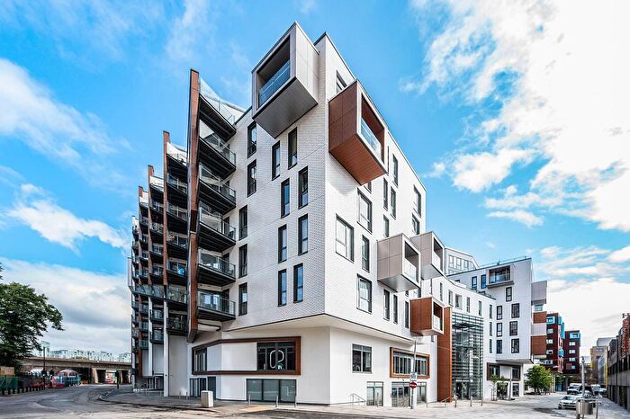 2 Bedroom Flat To Rent In Norman Road, Greenwich, London, SE10