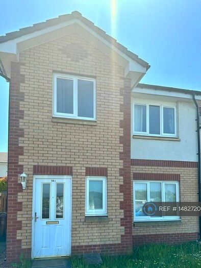 3 Bedroom Semi-Detached House To Rent In Whitehaugh Road, Glasgow, G53