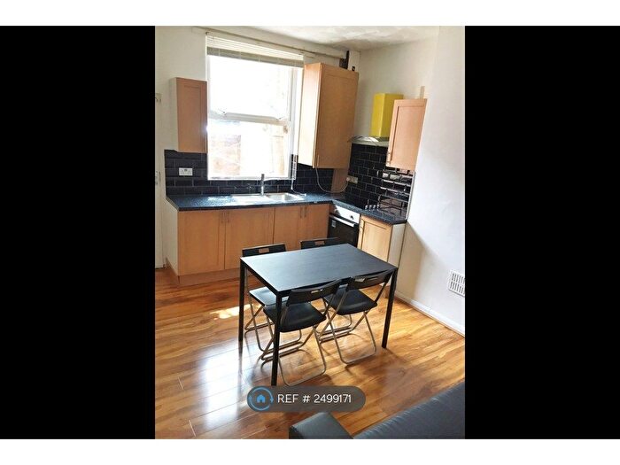 3 Bedroom Terraced House To Rent In Newport Street, Manchester, M14