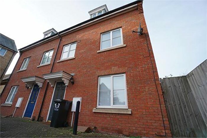 4 Bedroom Town House To Rent In Hutley Drive, Colchester, Essex., CO4