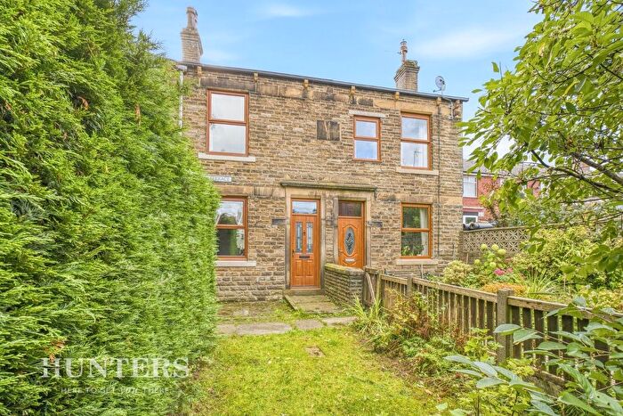 3 Bedroom Semi Detached House For Sale In Vulcan Terrace, Littleborough, OL15