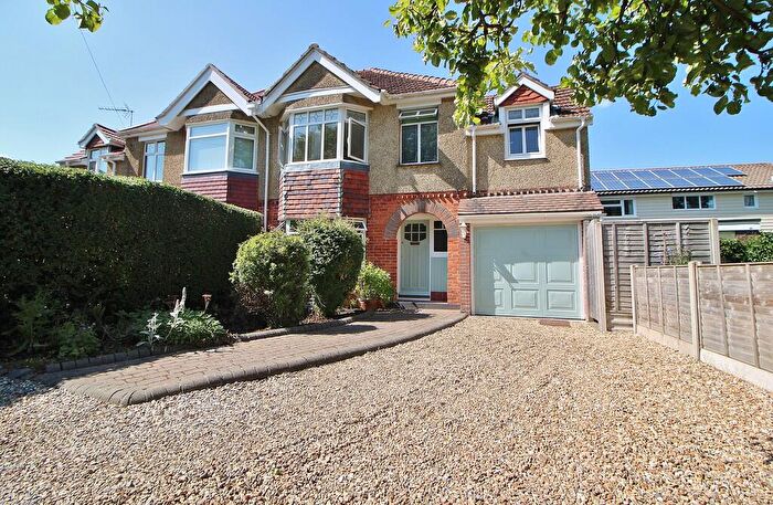 4 Bedroom Semi-Detached House For Sale In Southwick Road, Denmead, PO7