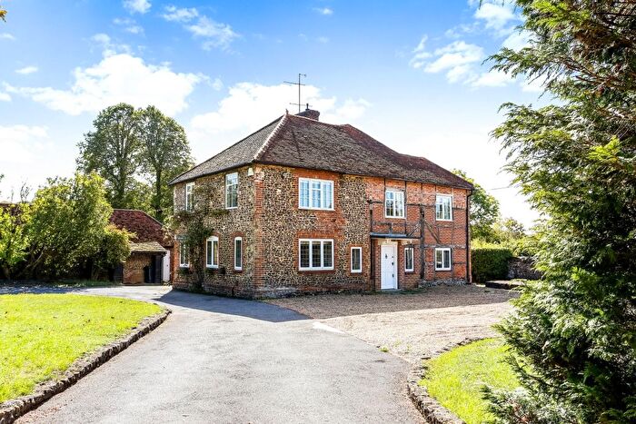 5 Bedroom Detached House To Rent In Tilford Road, Tilford, GU10