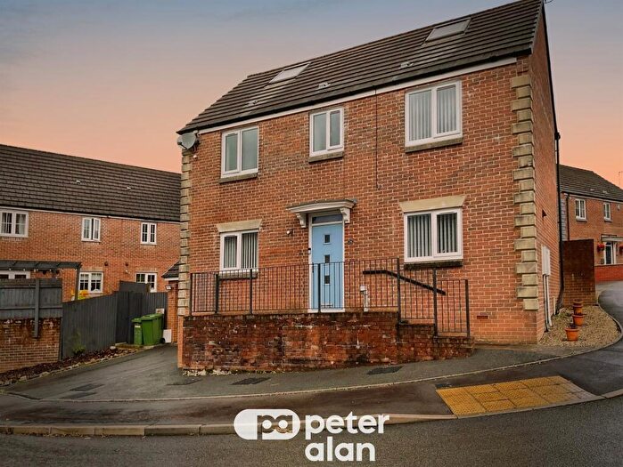 5 Bedroom Detached House For Sale In Denbeigh Court, Hirwaun, Aberdare, CF44