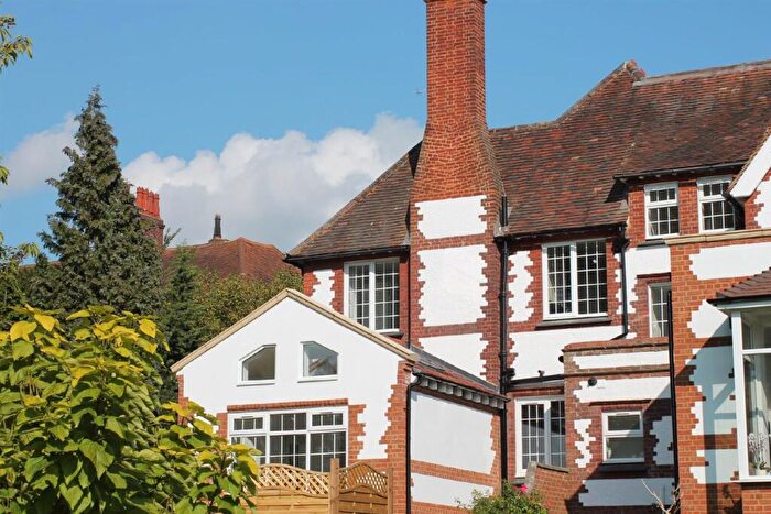 2 Bedroom Apartment To Rent In Church Street, Leatherhead, KT22