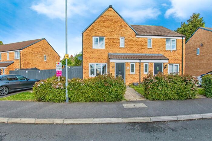 3 Bedroom Semi-Detached House For Sale In Whitney Drive, Yaxley, Peterborough, PE7