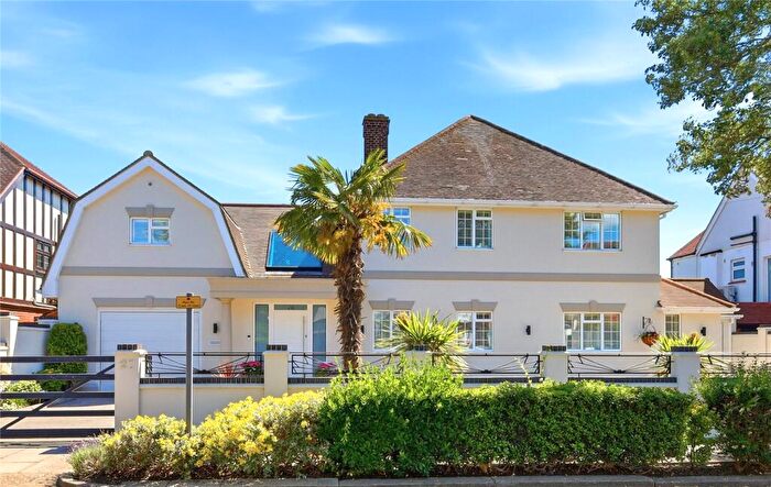 5 Bedroom Detached House For Sale In Elm Grove, Thorpe Bay, Essex, SS1