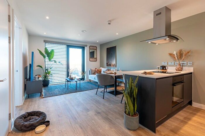 1 Bedroom Flat To Rent In Flat, Pall Mall, Liverpool, Merseyside, L3