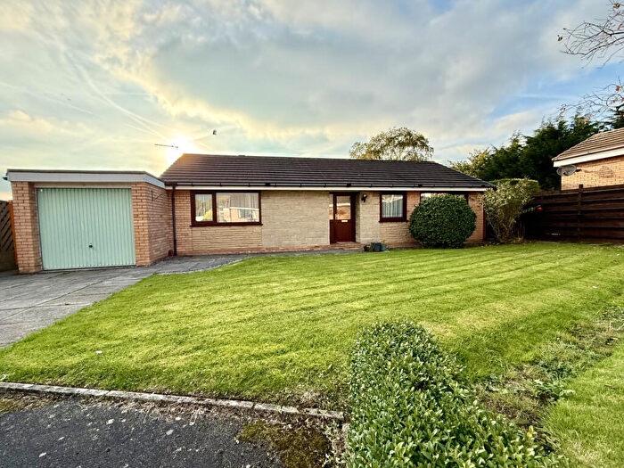 3 Bedroom Bungalow To Rent In Lorton Close, Preston, PR2