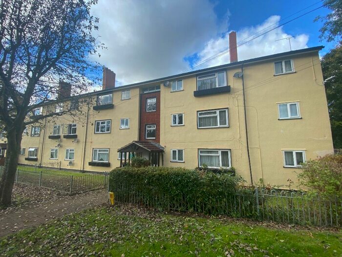 2 Bedroom Flat To Rent In Chippenham Walk, Penhill, Swindon, SN2