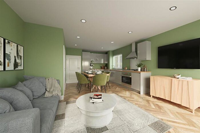 4 Bedroom Town House For Sale In Heol Yr Hydd, Llanrumney, Cardiff, CF3