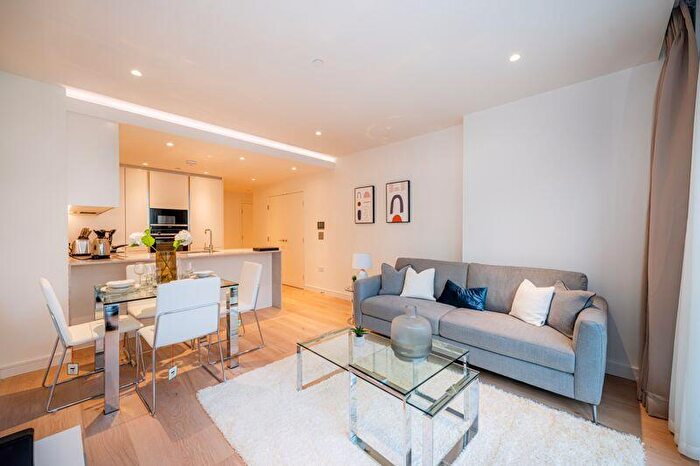 1 Bedroom Apartment To Rent In Marsh Wall, London, E14