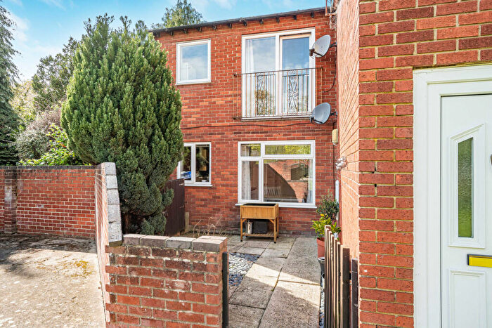 2 Bedroom Maisonette For Sale In Fleet Way, Didcot, OX11