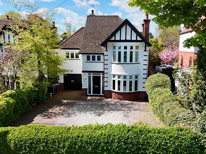 4 Bedroom Detached House For Sale In Wollaton Road, Beeston, NG9